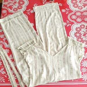 3/$25 Monteau Los Angeles Jumpsuit Med